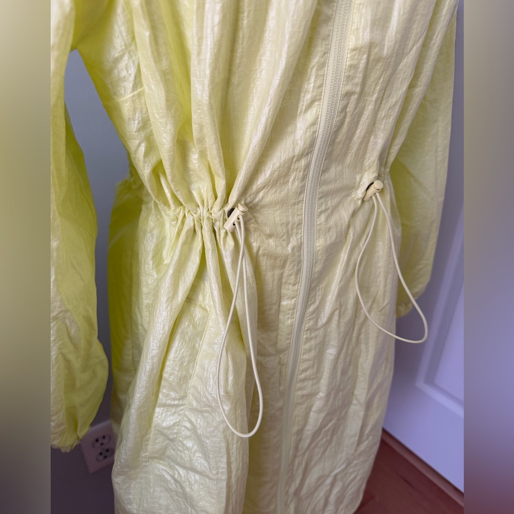 Future Collective Trench Coat
Measurements:
Pit to Pit: 24”
Total Length: 39” - Picture 6 of 11